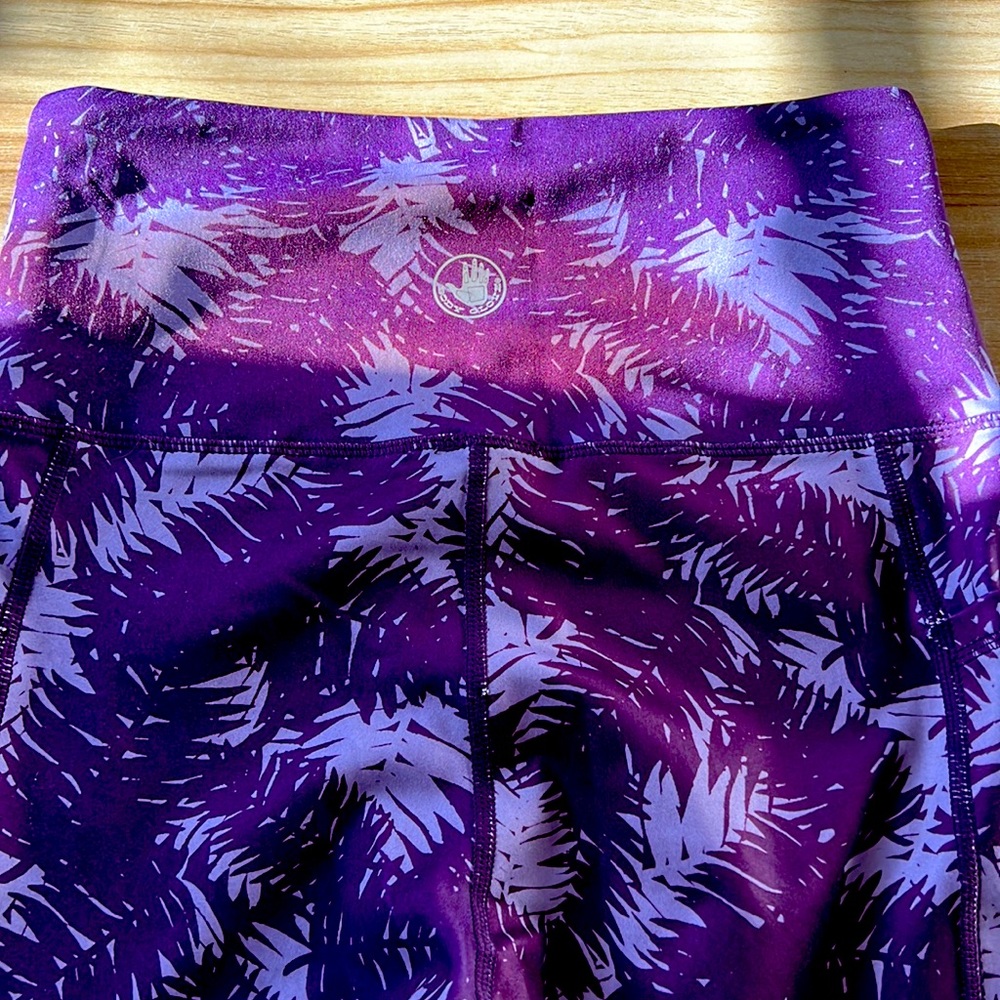 NWT Body Glove leggings!